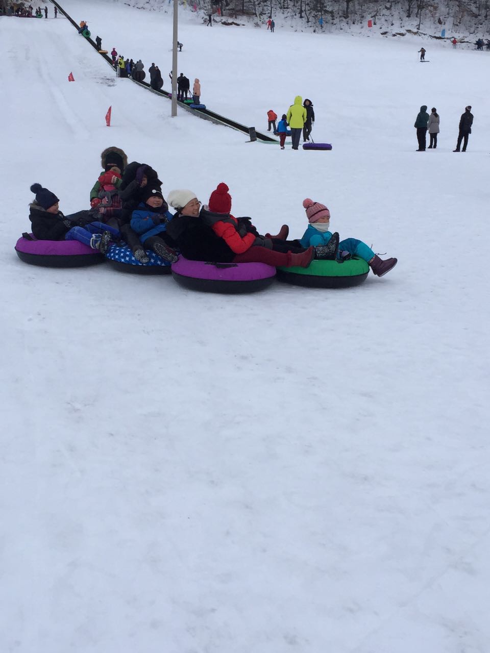 黑龍江大灣滑雪場冰雪樂園成功開幕，河北迪特加油助威